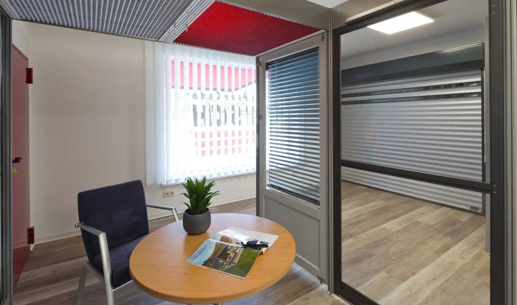 Verschiedene Raffstoren und Jalousien werden im Jalousie-Center Katsch ausgestellt.